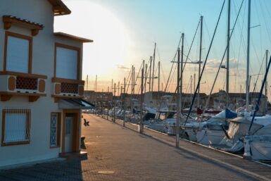 port avec bateaux